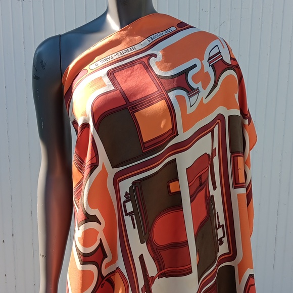 LES COUPES HERMES SCARF BY FRANCOISE DE LA PERRIERE REVERSIBLE OPERA SCARF/SHAWL - Picture 11 of 17